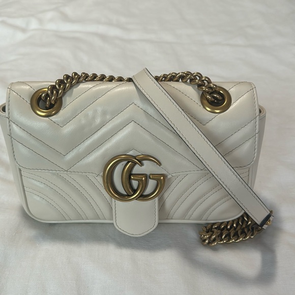 Gucci GG MARMONT SMALL SHOULDER BAG like new - Picture 1 of 6